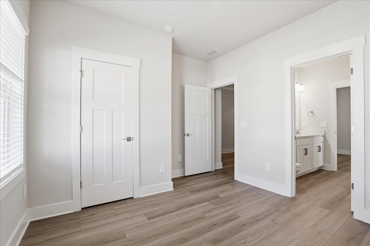 337 Allingham Road Property Photo 12