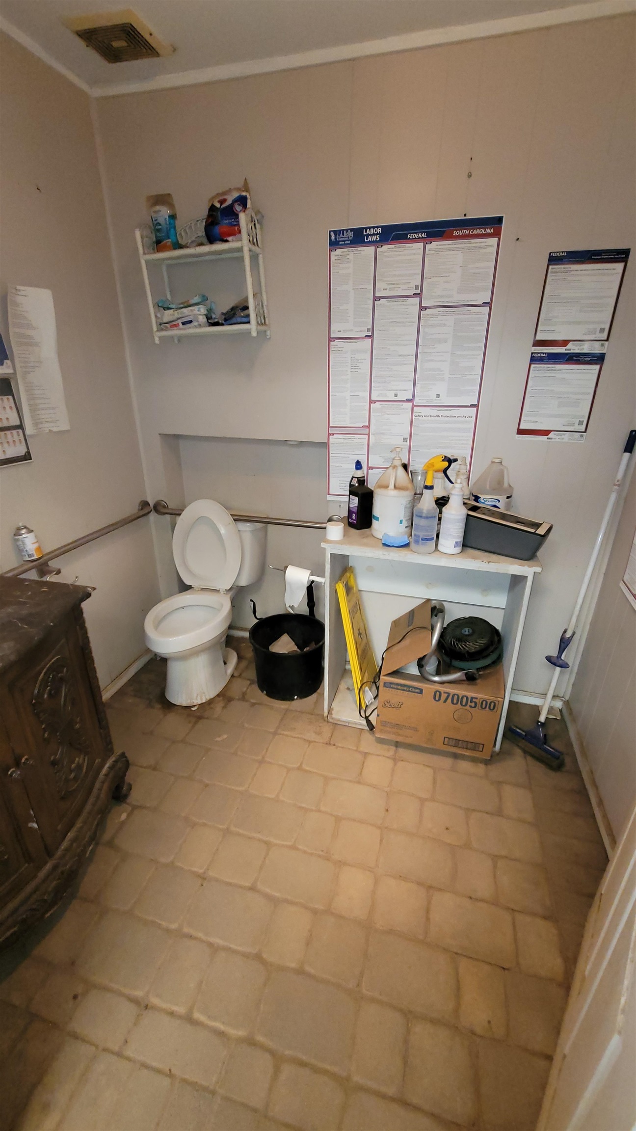 332084 Property Photo 15