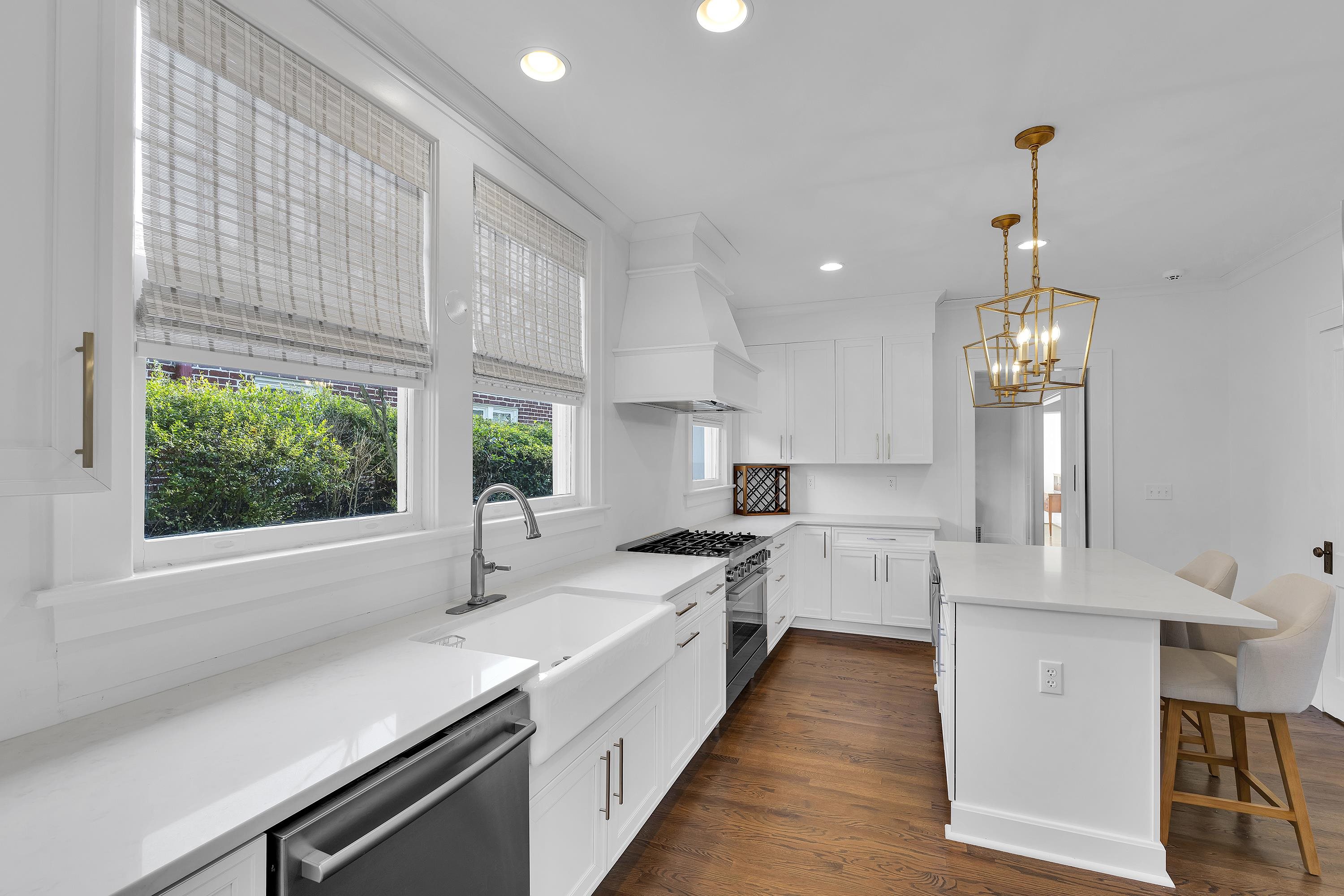 662 Otis Boulevard Property Photo 10