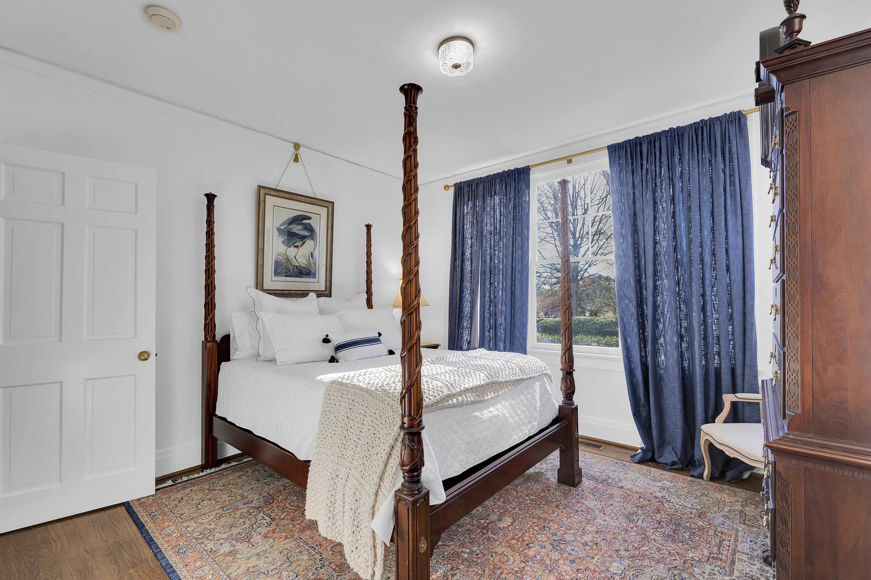 662 Otis Boulevard Property Photo 16