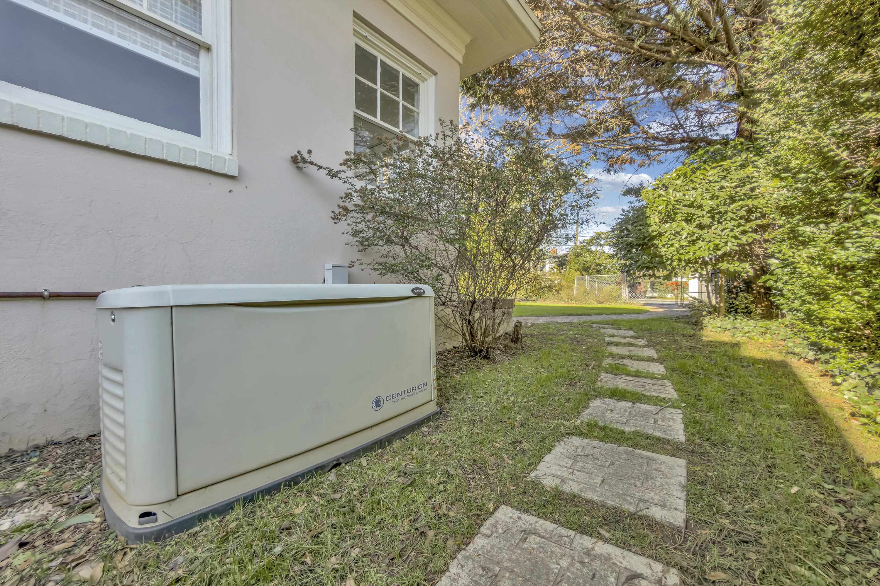662 Otis Boulevard Property Photo 39