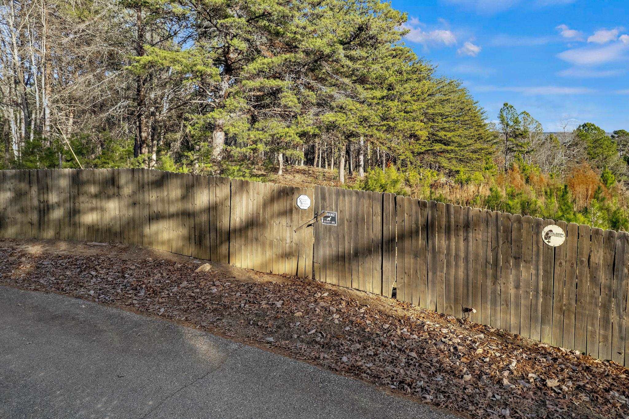 332311 Property Photo 12