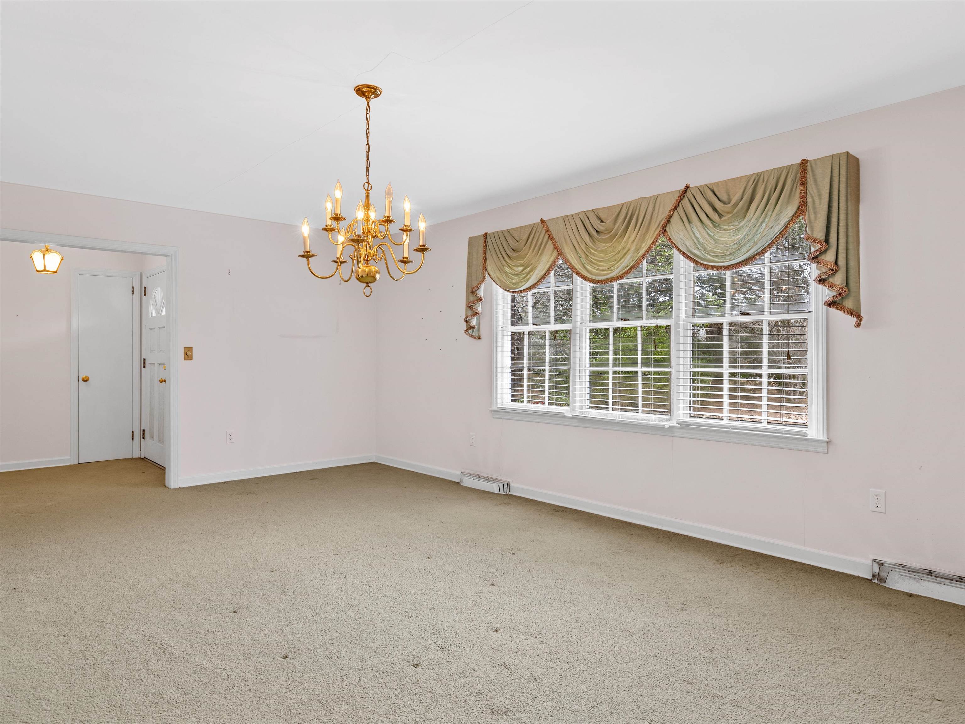 114 York Street Property Photo 6