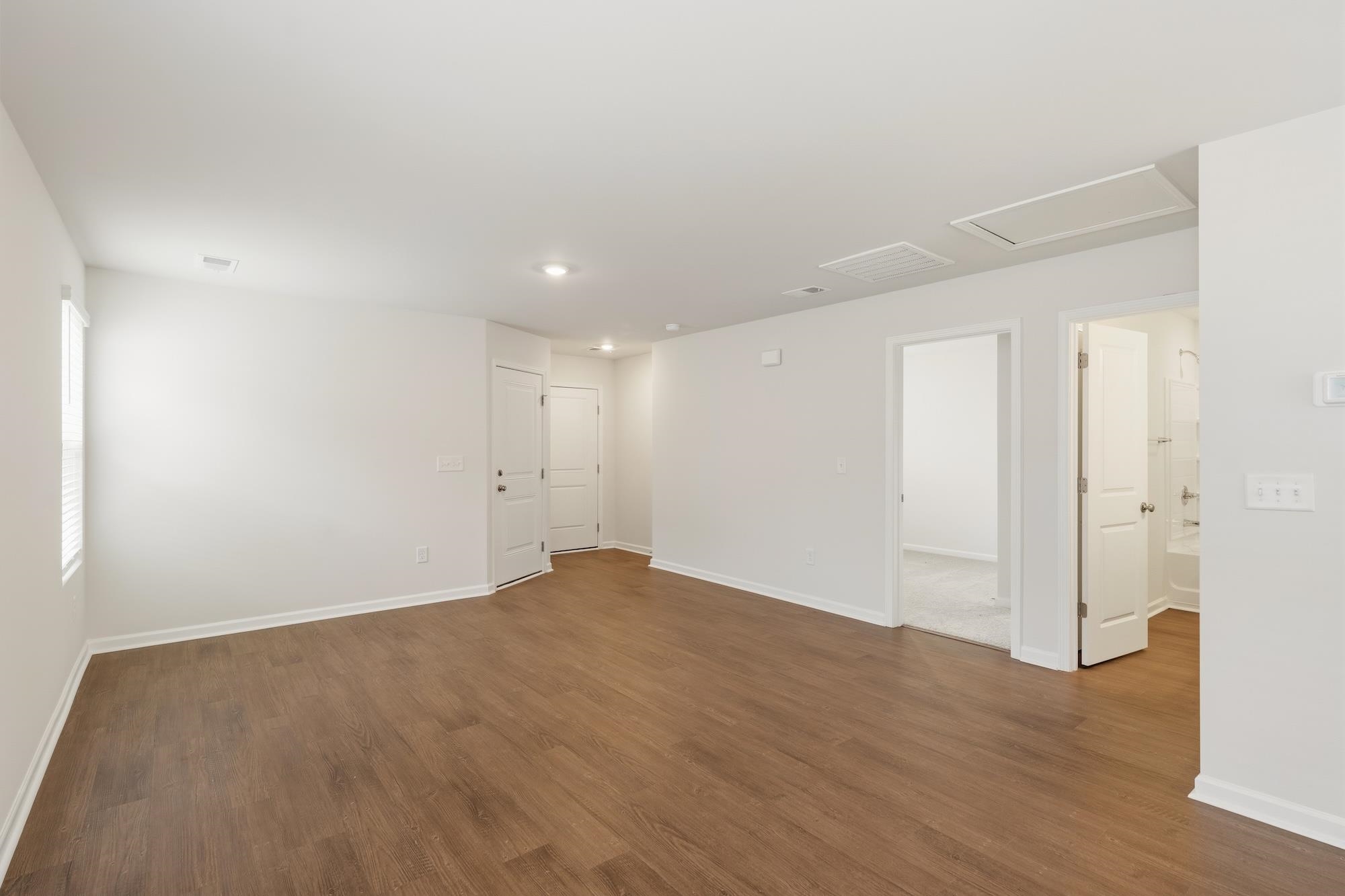 123 Cloverfield Lane Property Photo 3