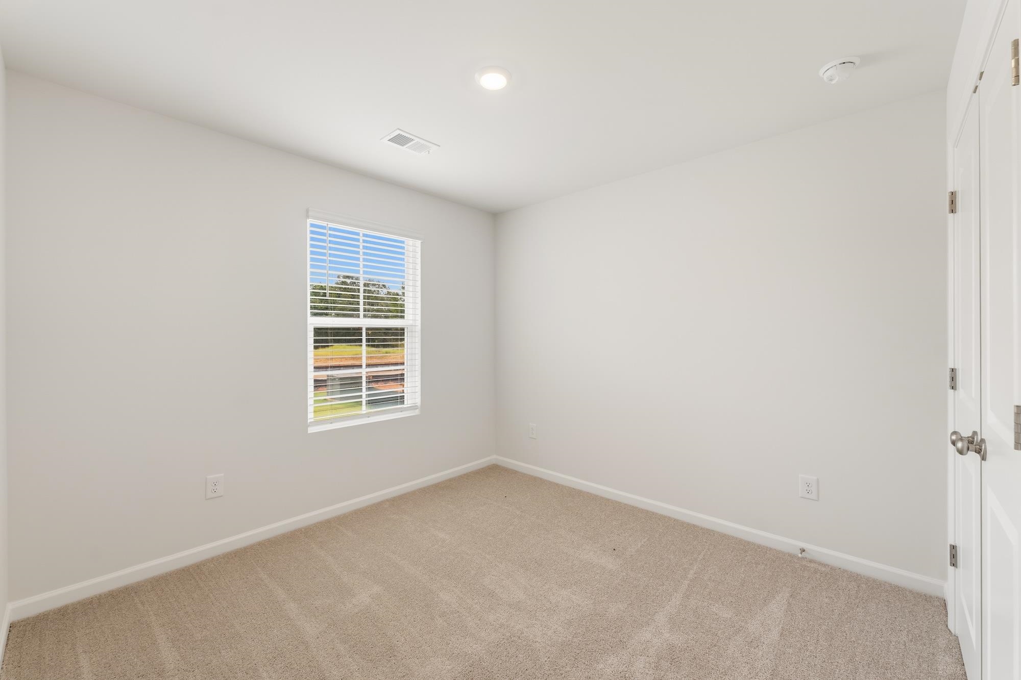 123 Cloverfield Lane Property Photo 9
