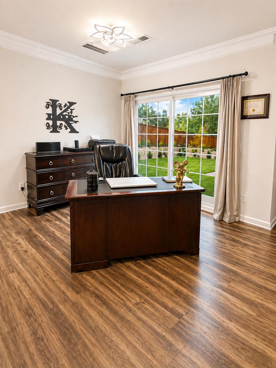 430 Wolfbend Road Property Photo 7