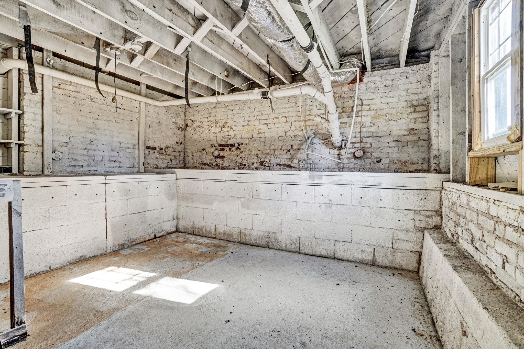 176 E Victoria Road Property Photo 44