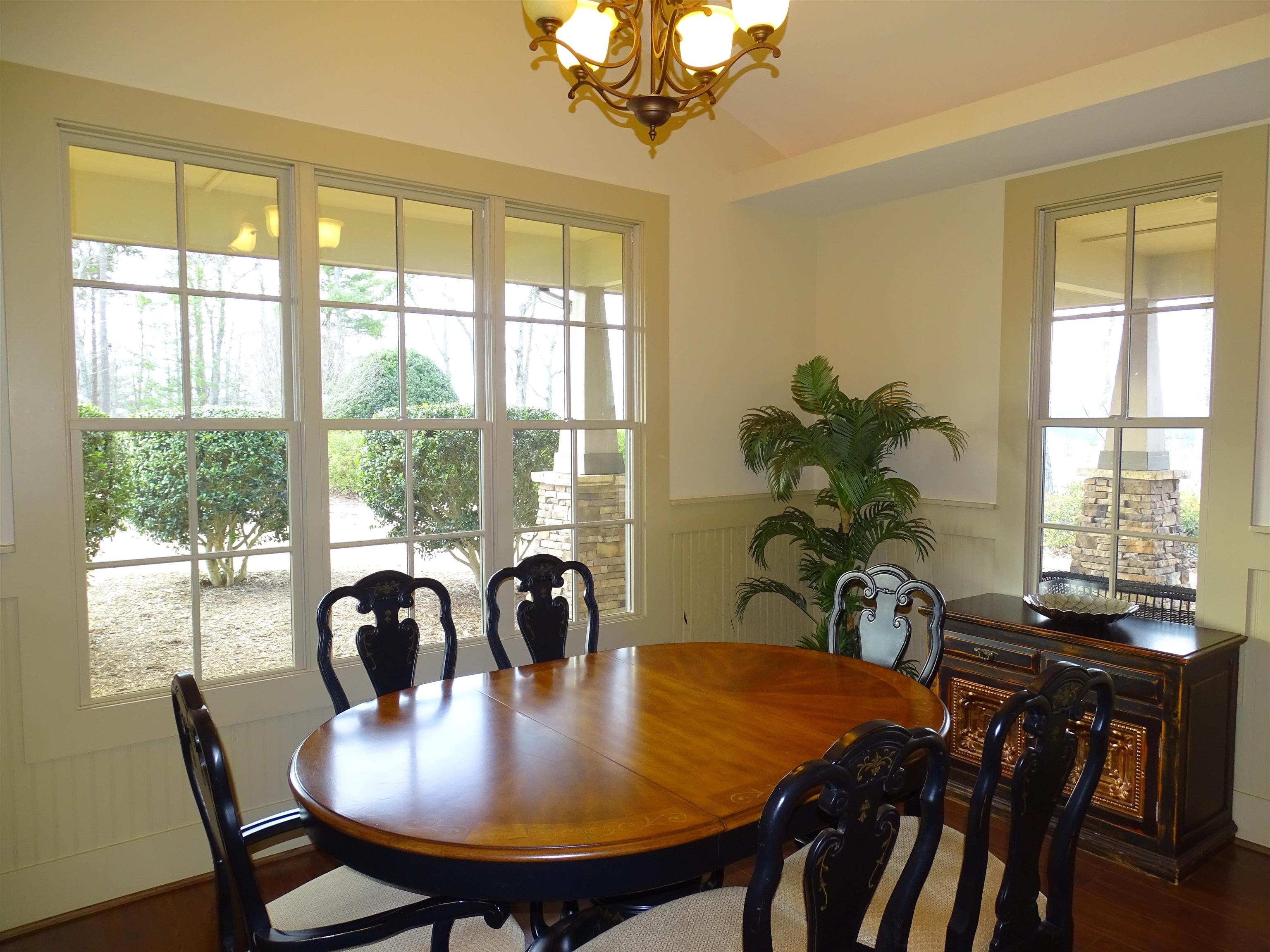 333030 Property Photo 16