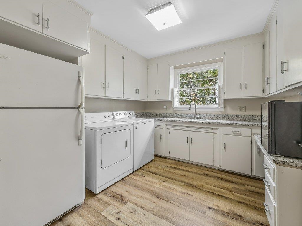 2600 Club Drive Property Photo 22
