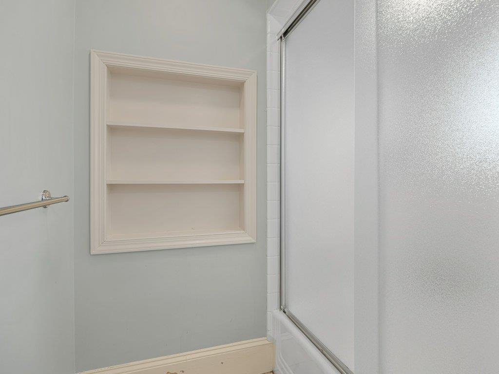 2600 Club Drive Property Photo 32