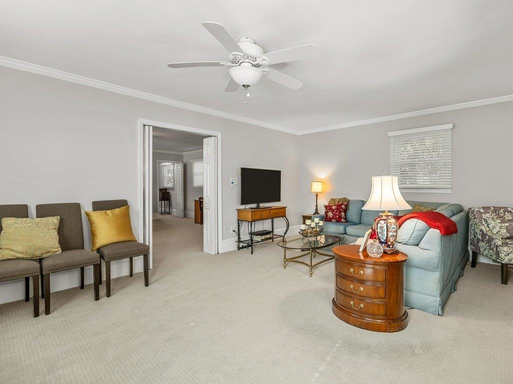 2600 Club Drive Property Photo 37