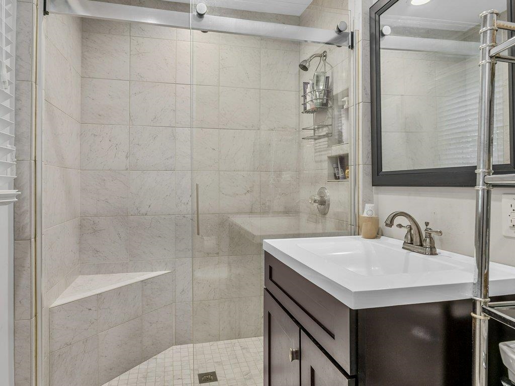 2600 Club Drive Property Photo 39