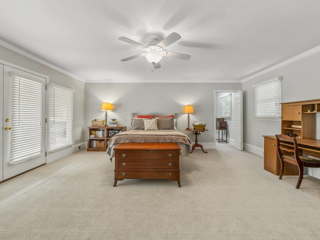 2600 Club Drive Property Photo 40