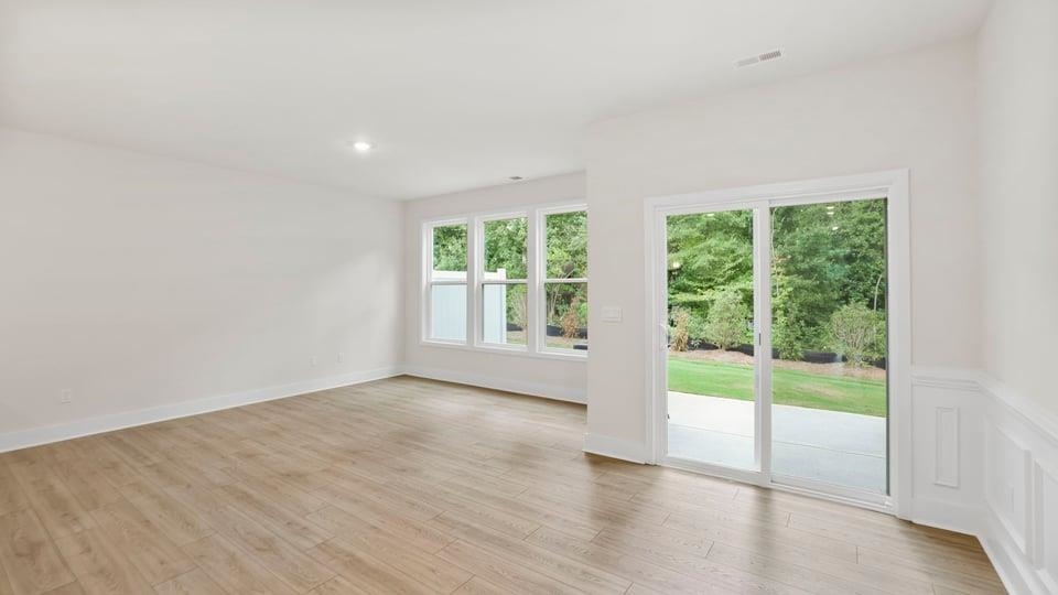 719 Lesbury Lane Property Photo 10