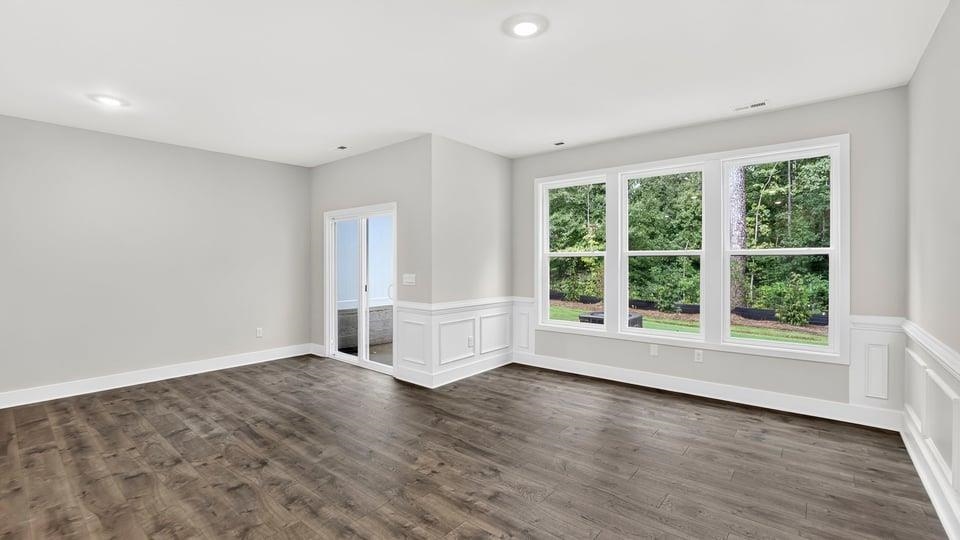 721 Lesbury Lane Property Photo 10