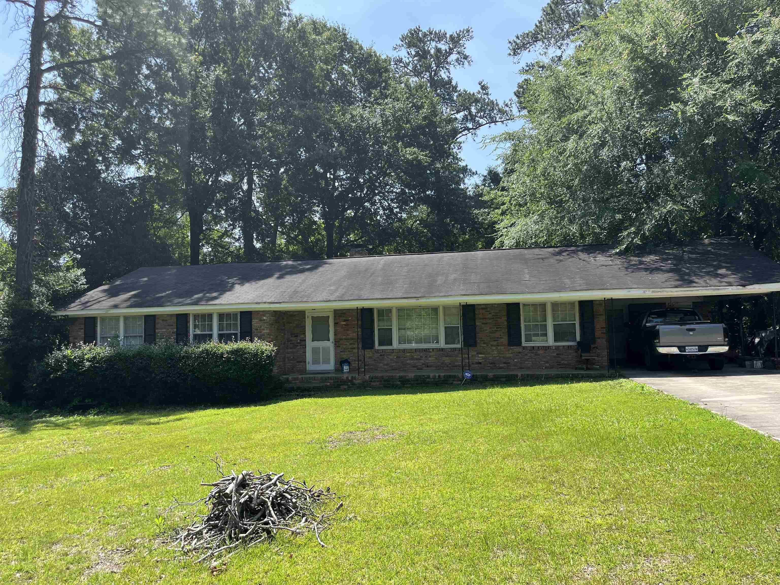 186 Morningside Drive Property Photo 2