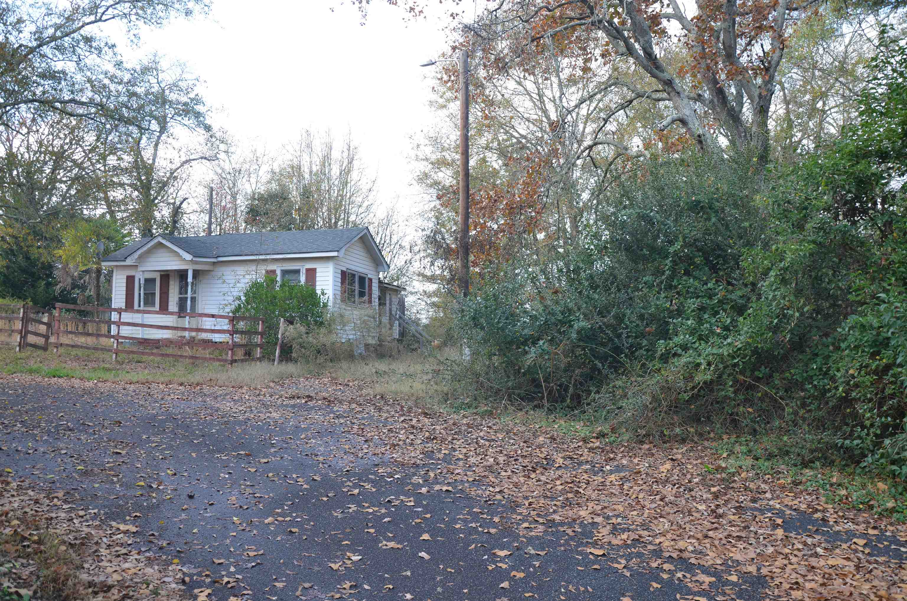 105 Mauldin Circle Property Photo 2