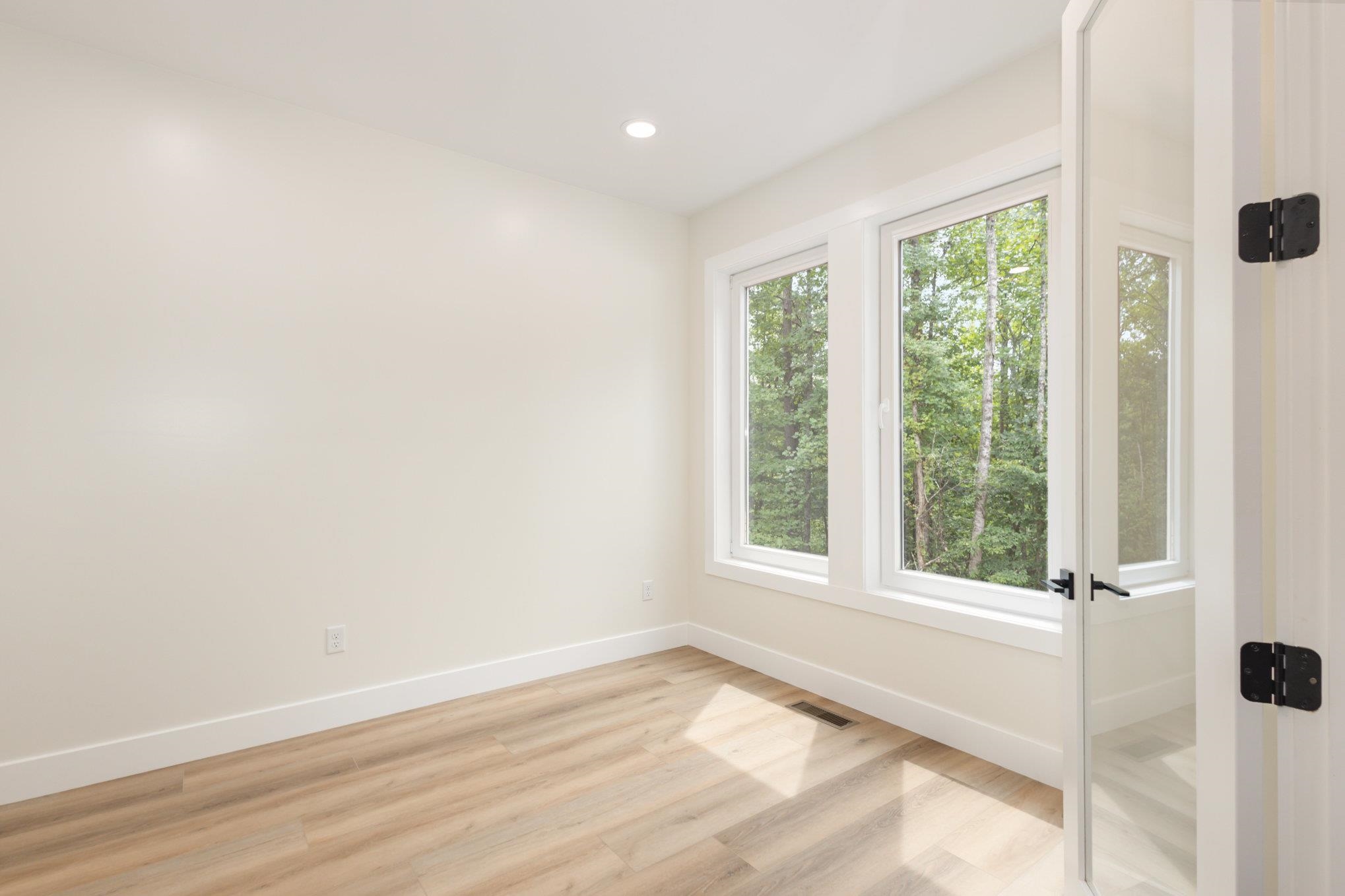 115 Crest Road Property Photo 17