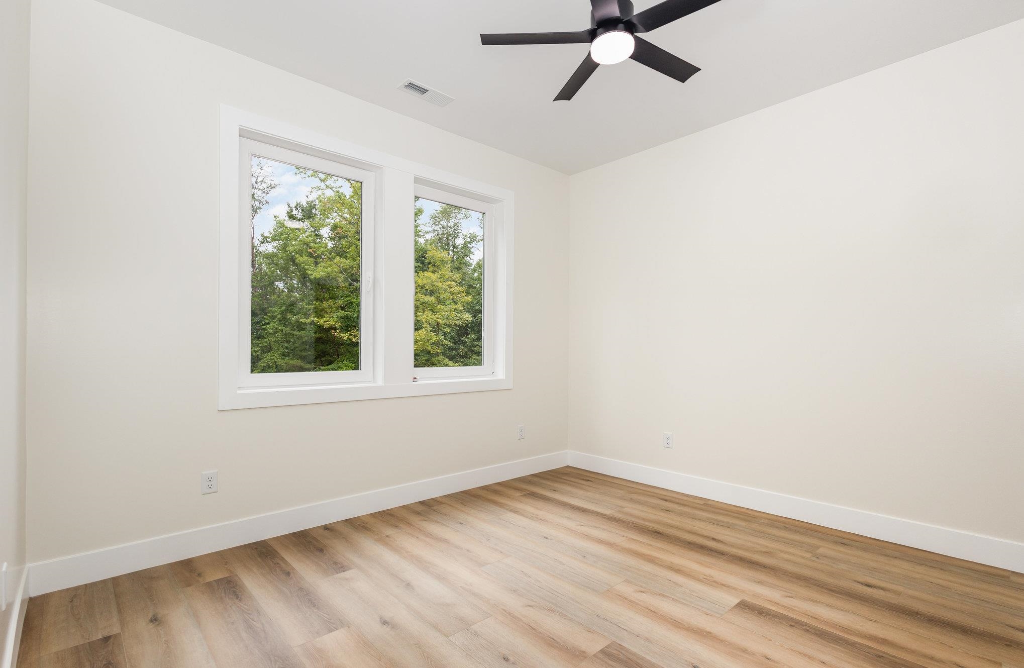 115 Crest Road Property Photo 37