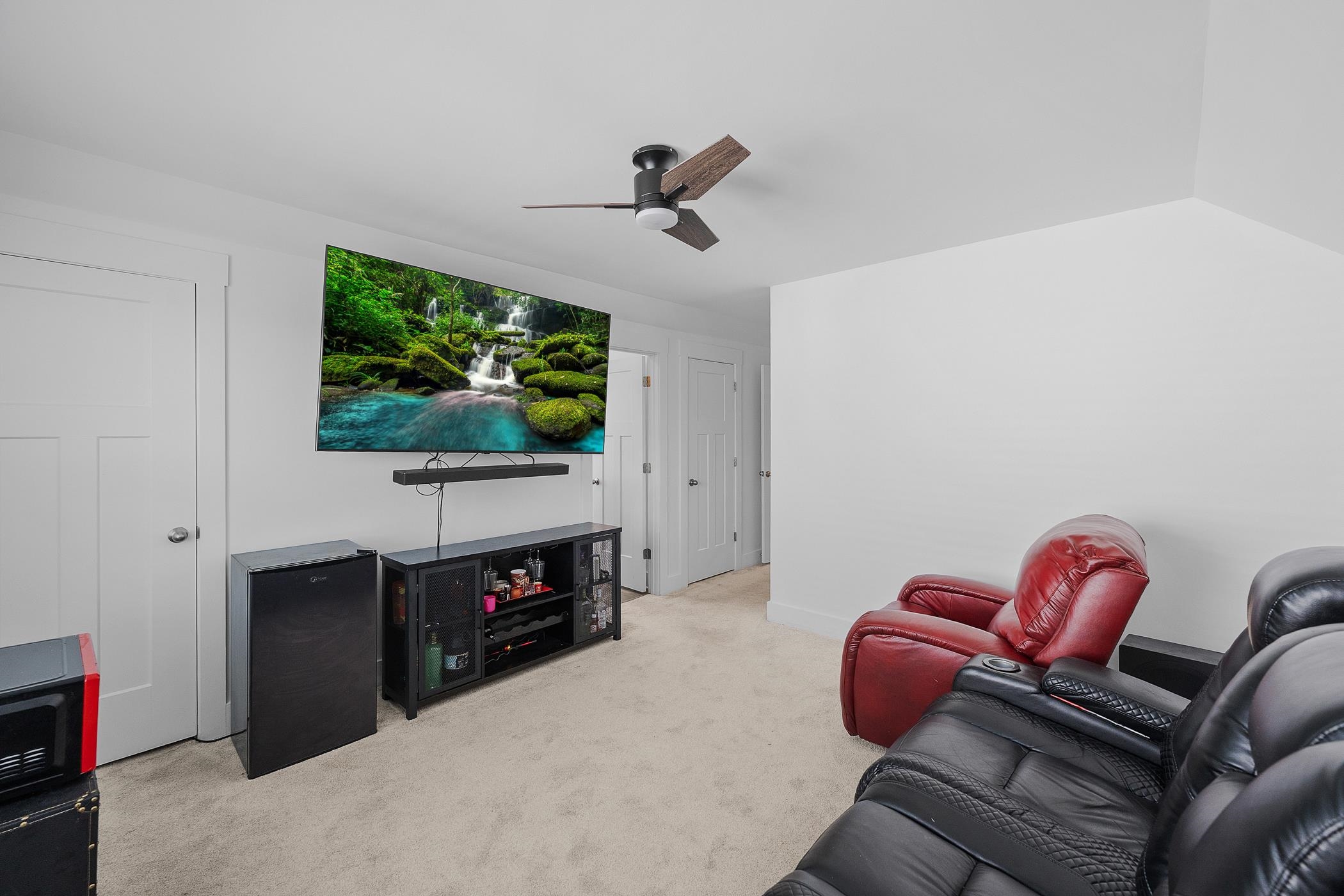 569 Fenwick Drive Property Photo 26