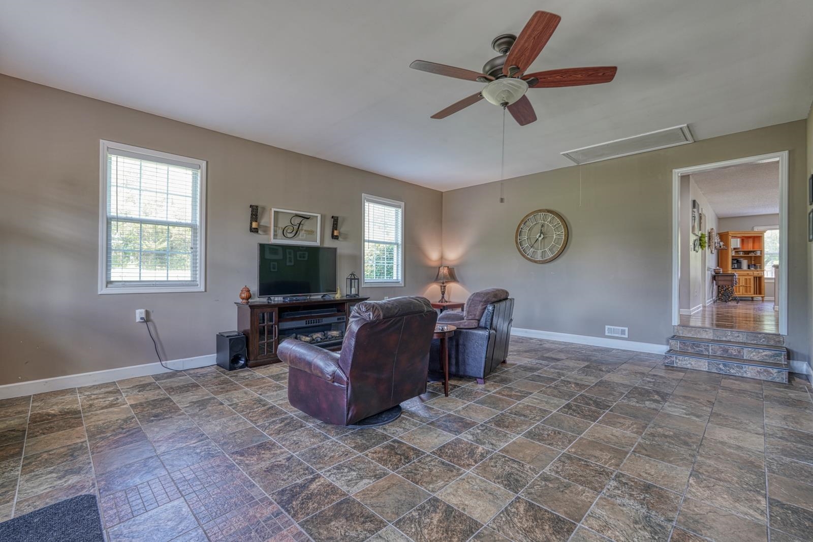 103 Cheyenne Ridge Trail Property Photo 29