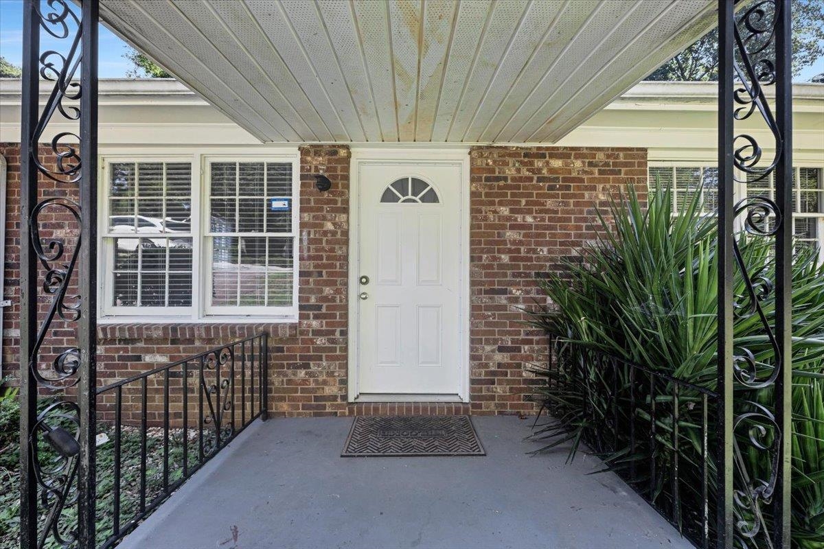 201 Michael St Property Photo 5