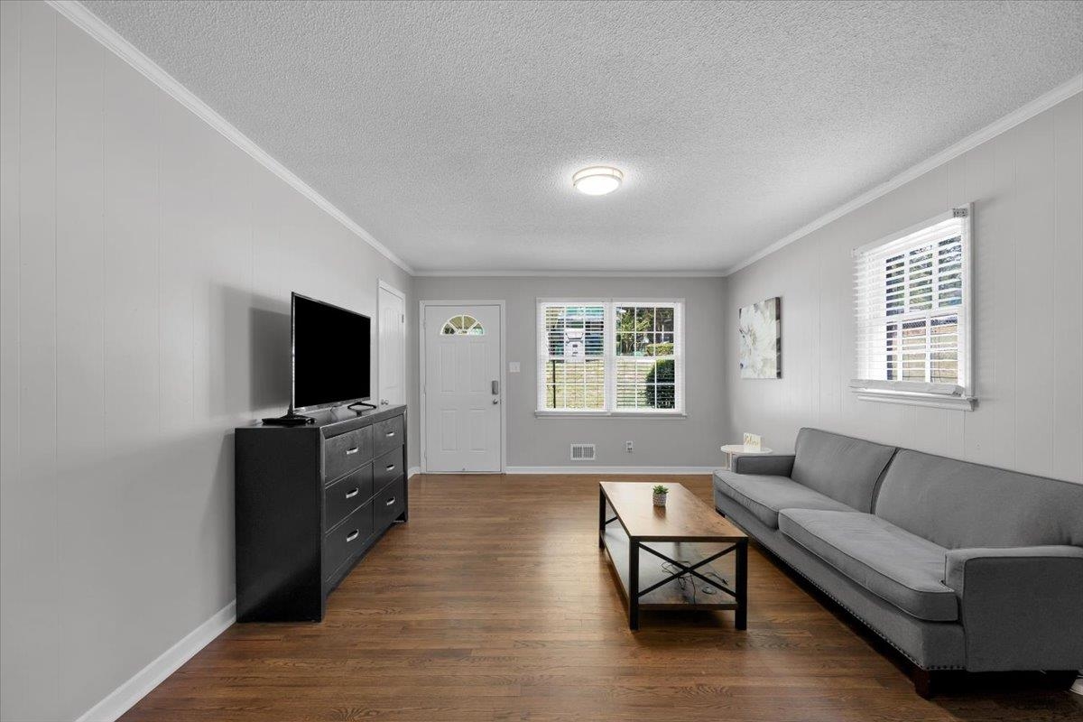 201 Michael St Property Photo 7