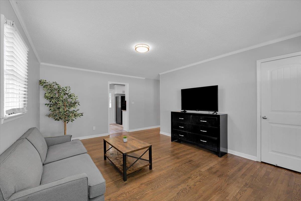 201 Michael St Property Photo 8