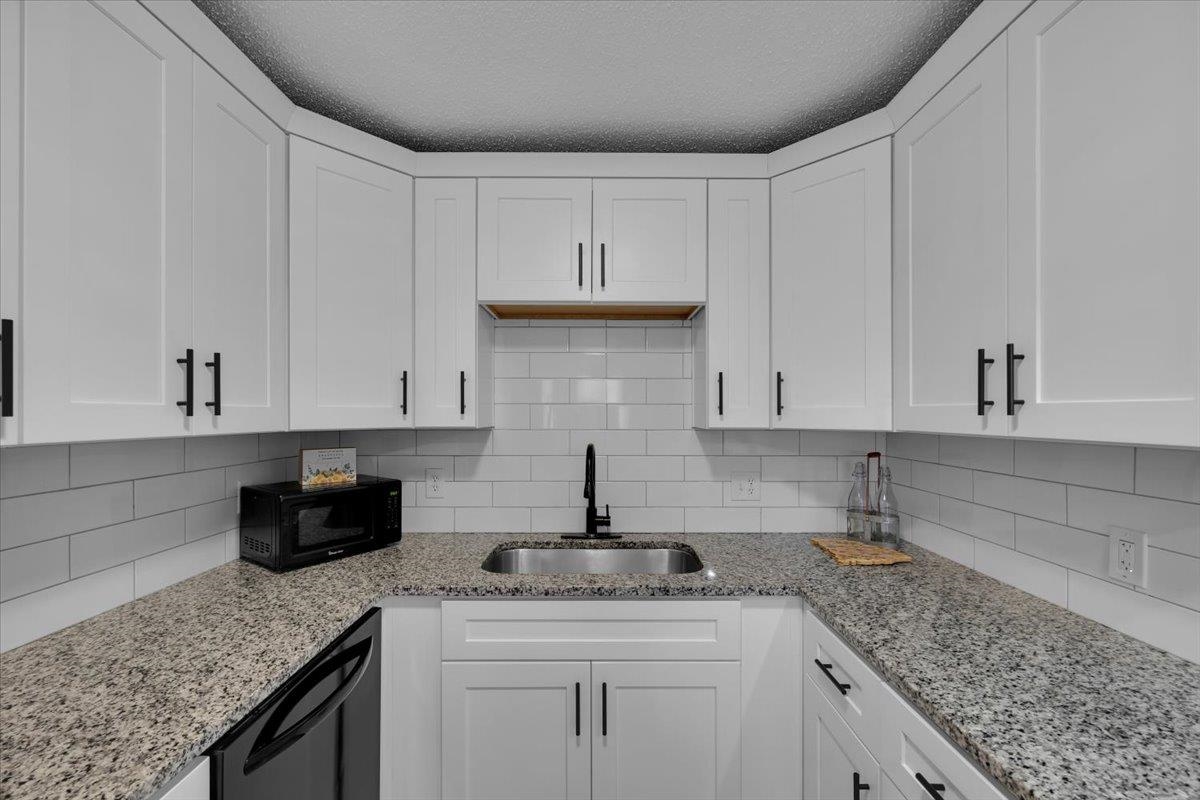 201 Michael St Property Photo 12