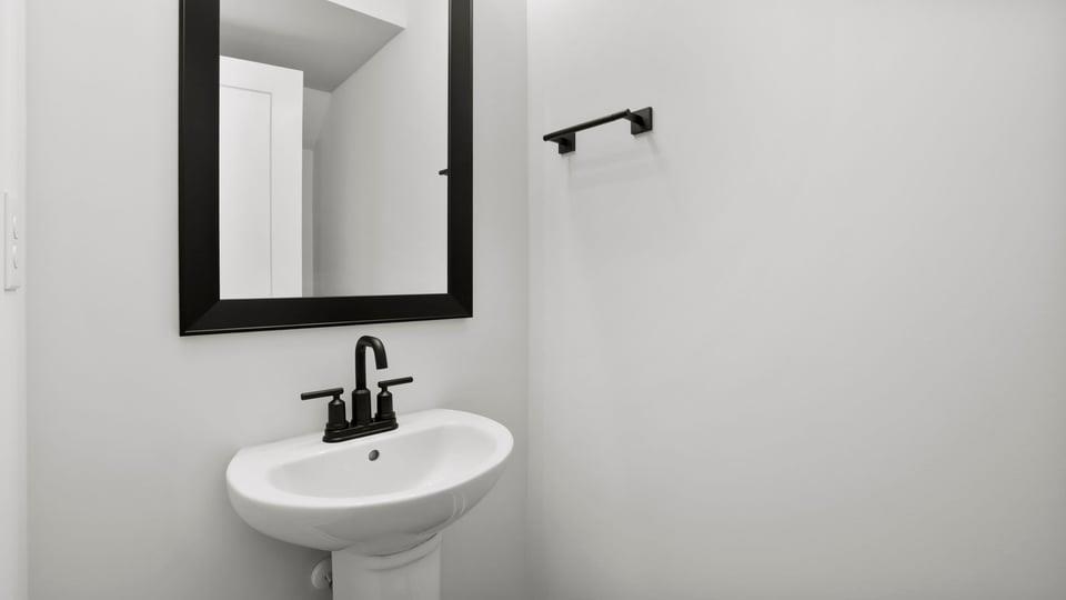 1016 Alder Pond Drive Property Photo 20