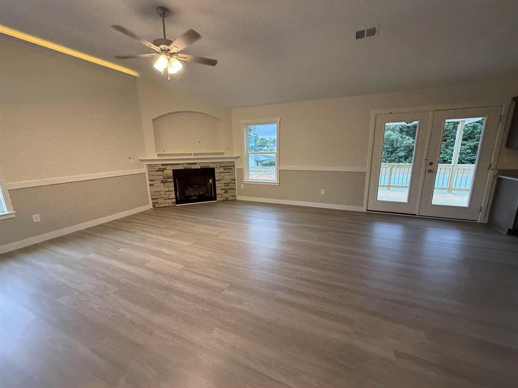 520 Davis Lane Property Photo 6
