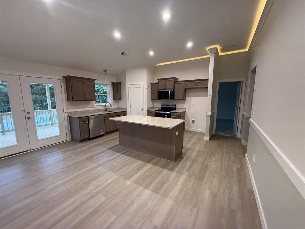 520 Davis Lane Property Photo 8
