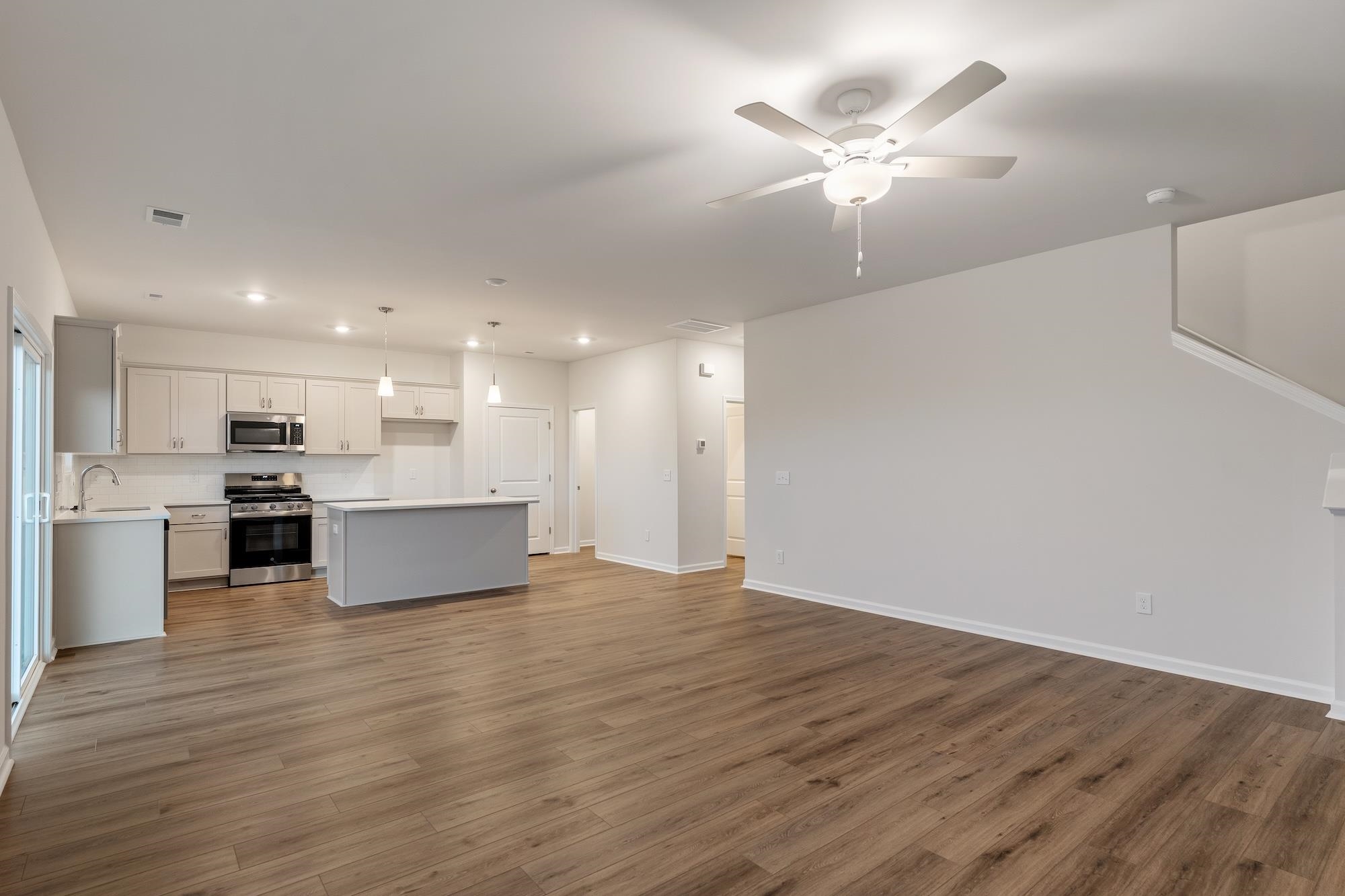 2300 Mill Loop Property Photo 8