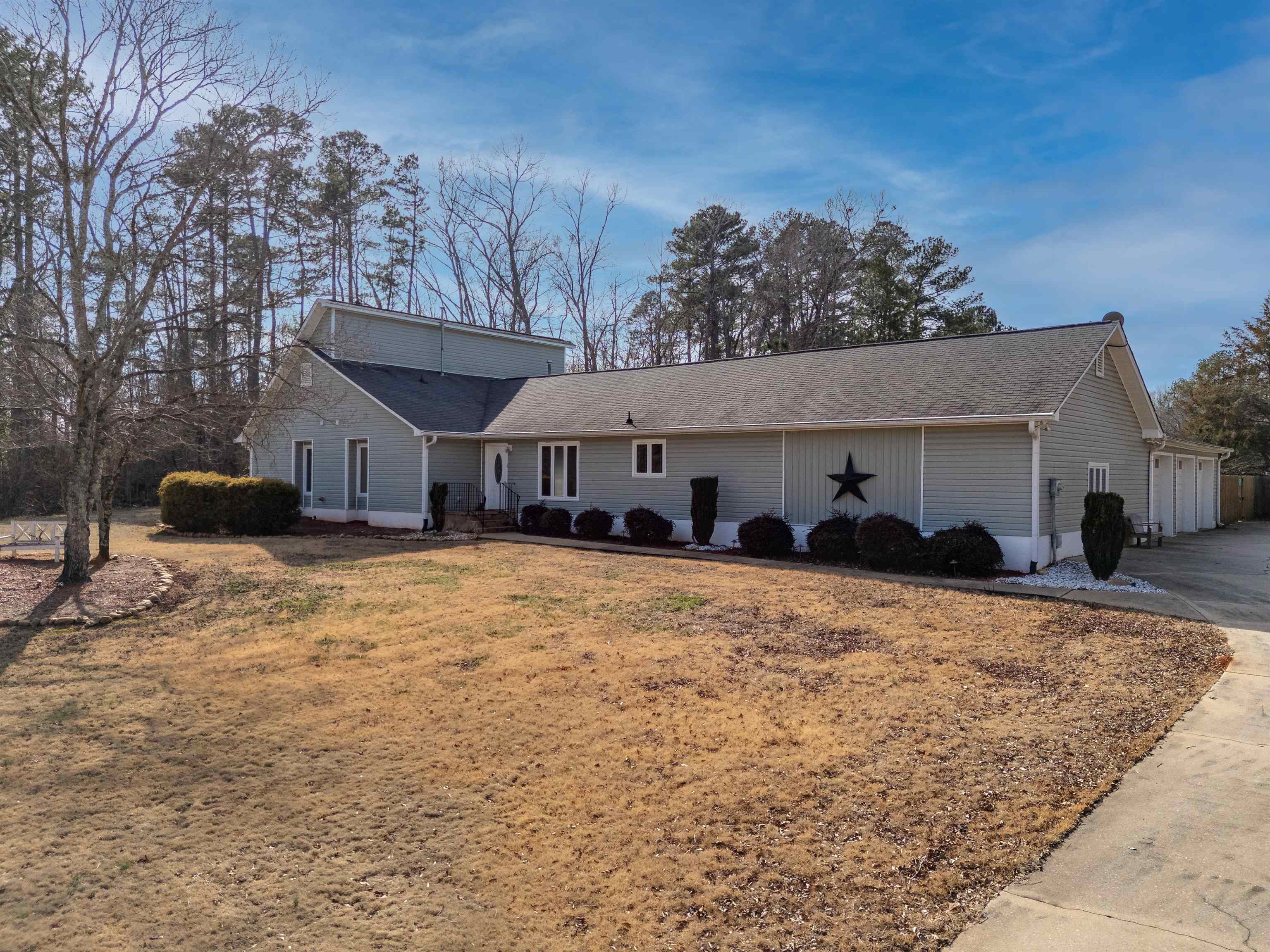 260 Heritage Hills Drive Property Photo 2