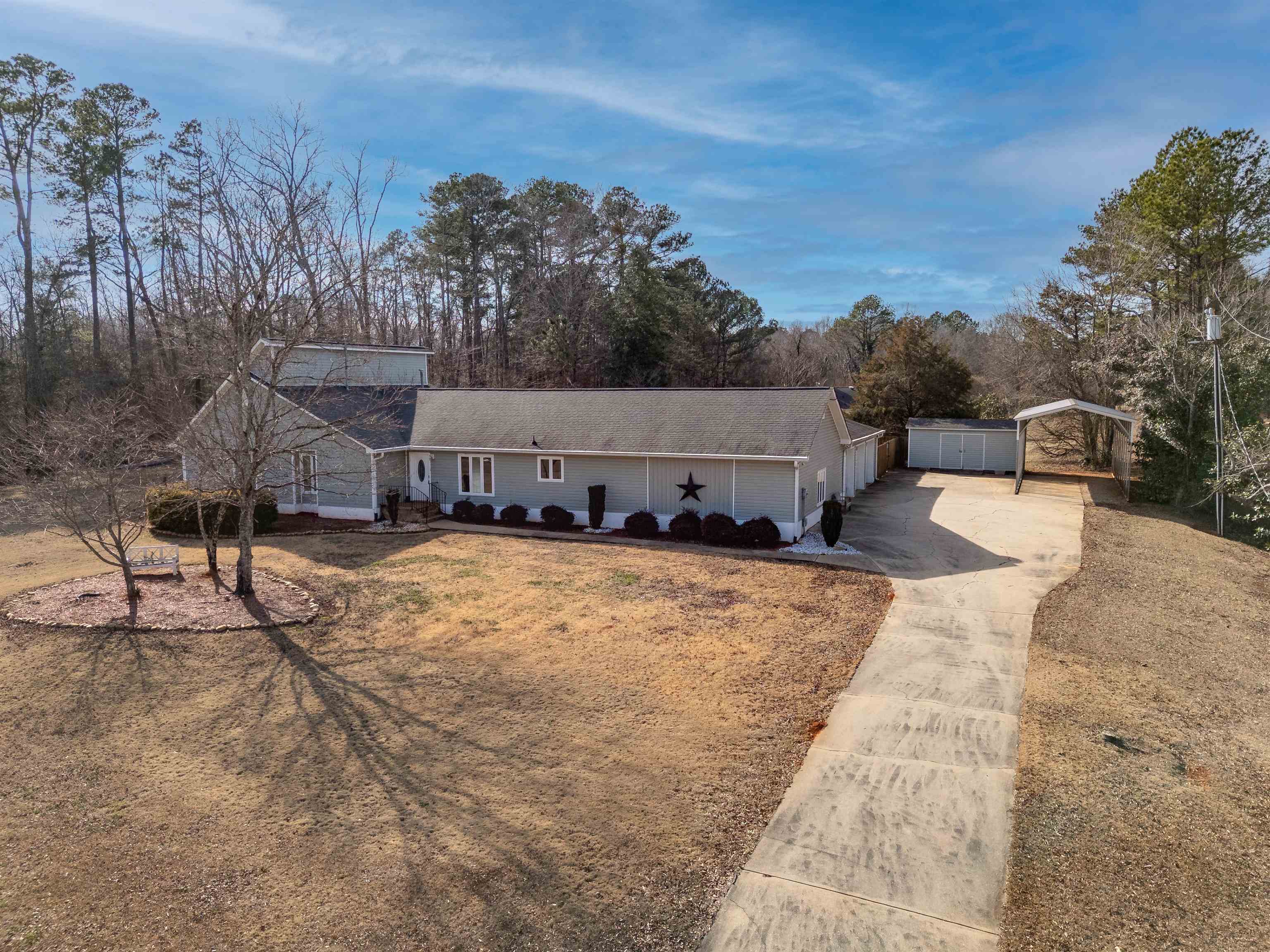 260 Heritage Hills Drive Property Photo 4
