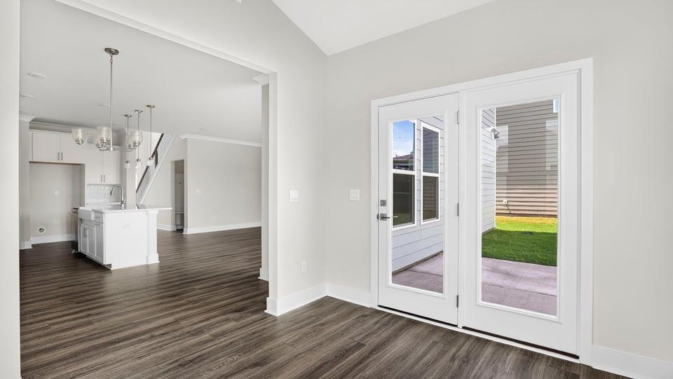 521 Inchmore Drive Property Photo 15