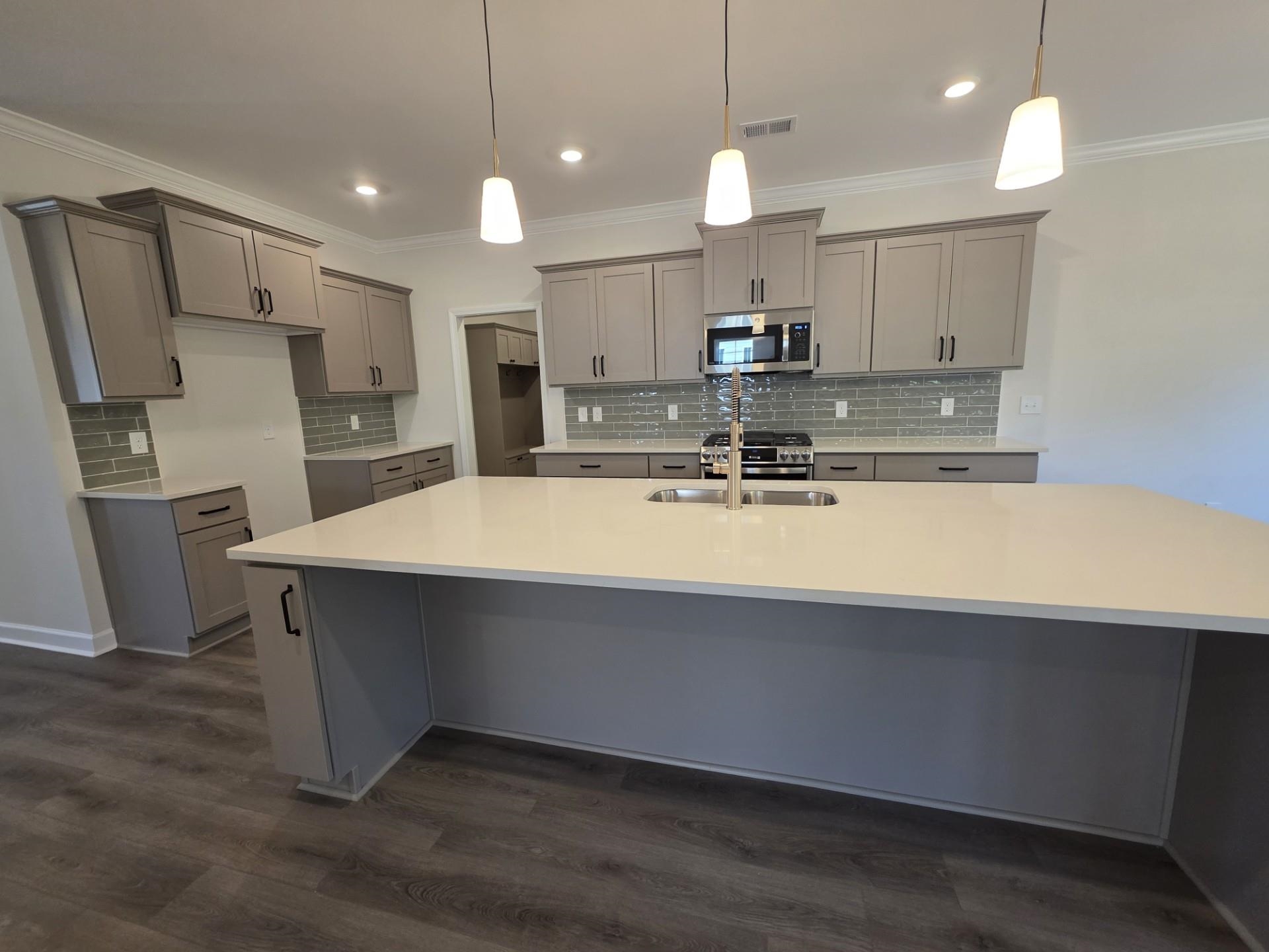 2061 Emily Margaret Road Property Photo 10