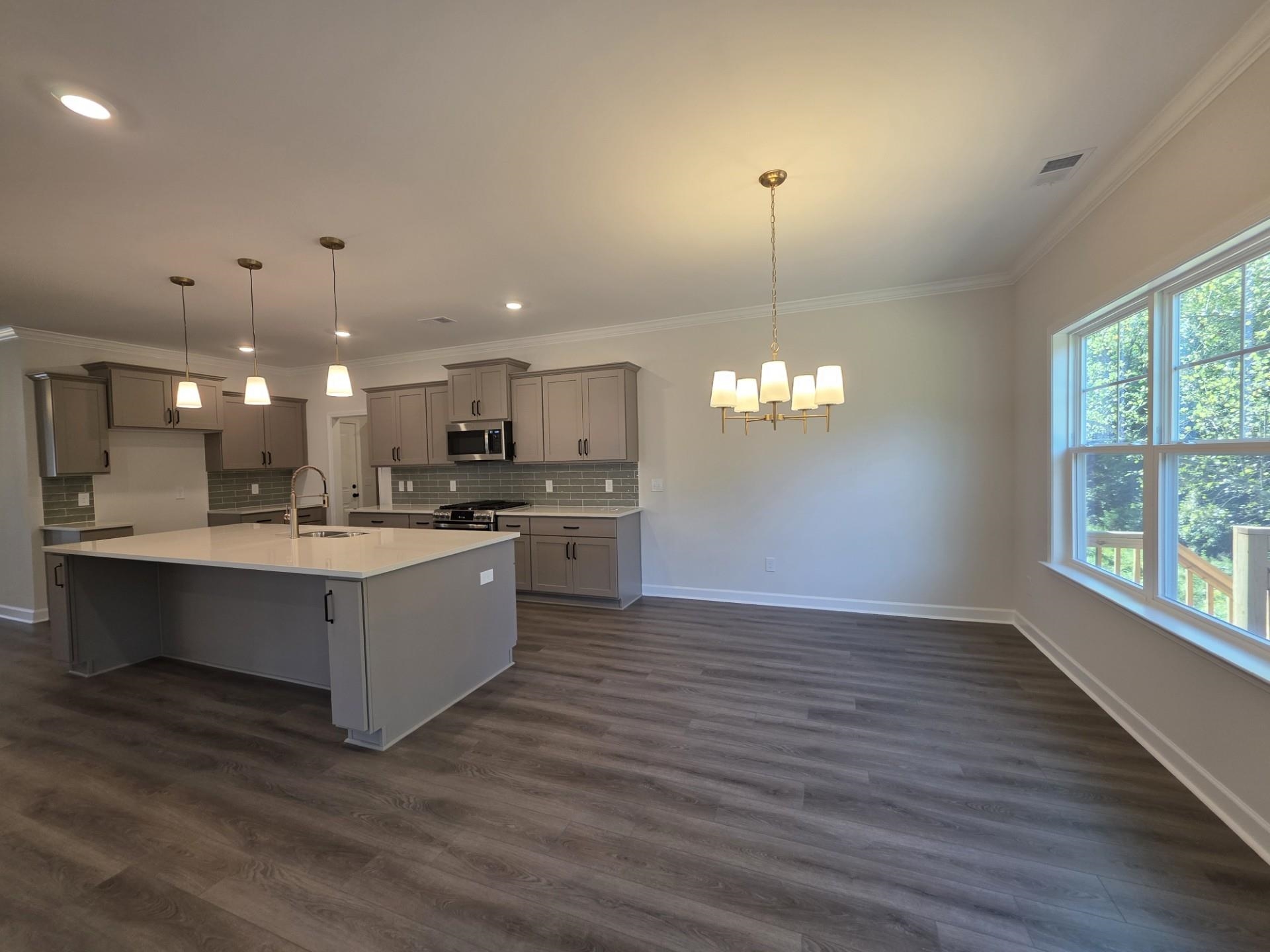 2061 Emily Margaret Road Property Photo 11