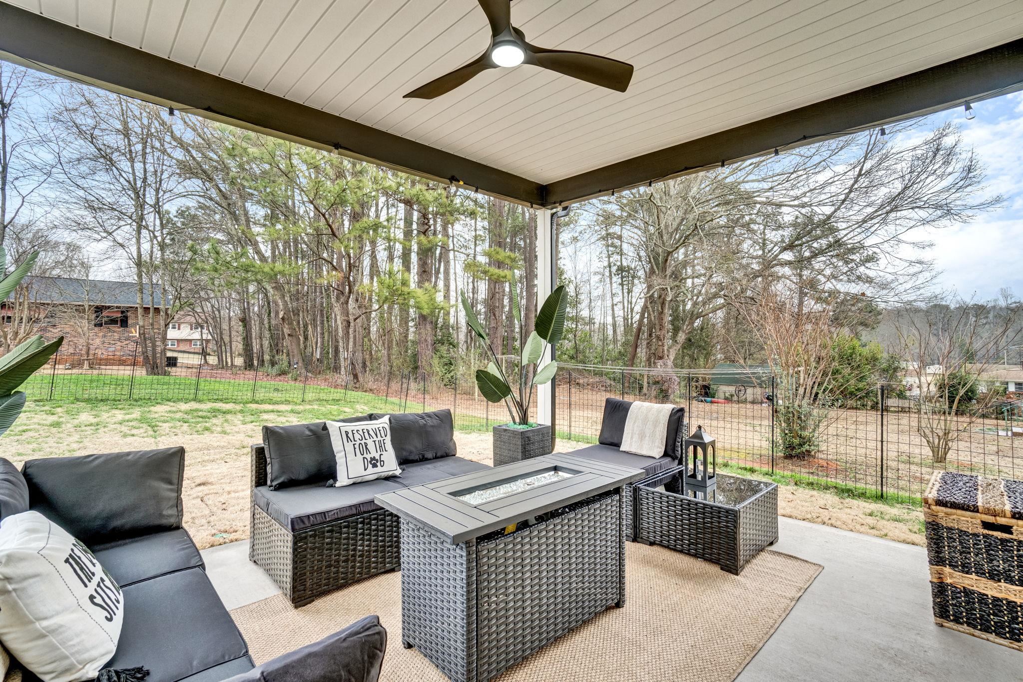 110 Baker Court Property Photo 33