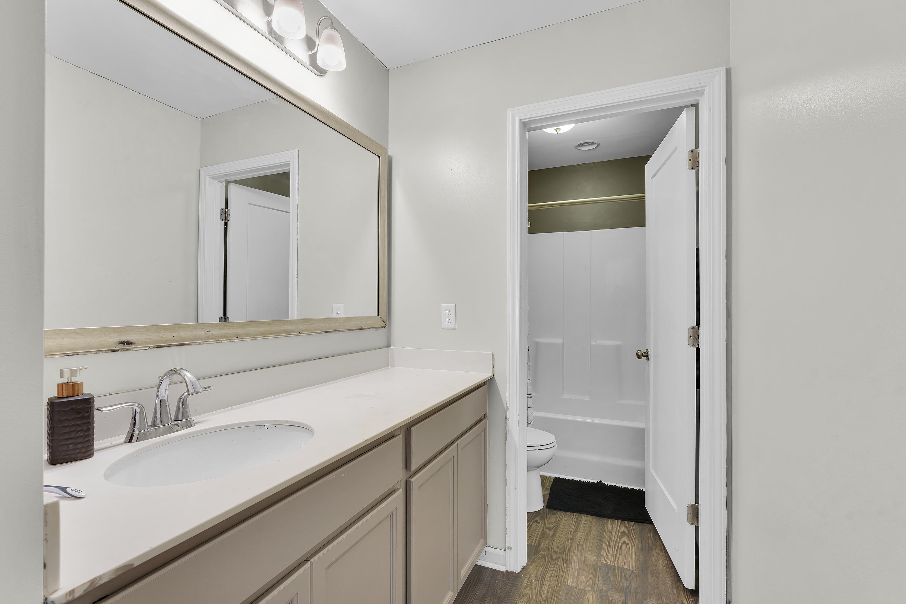 123 W Pyrenees Drive Property Photo 10