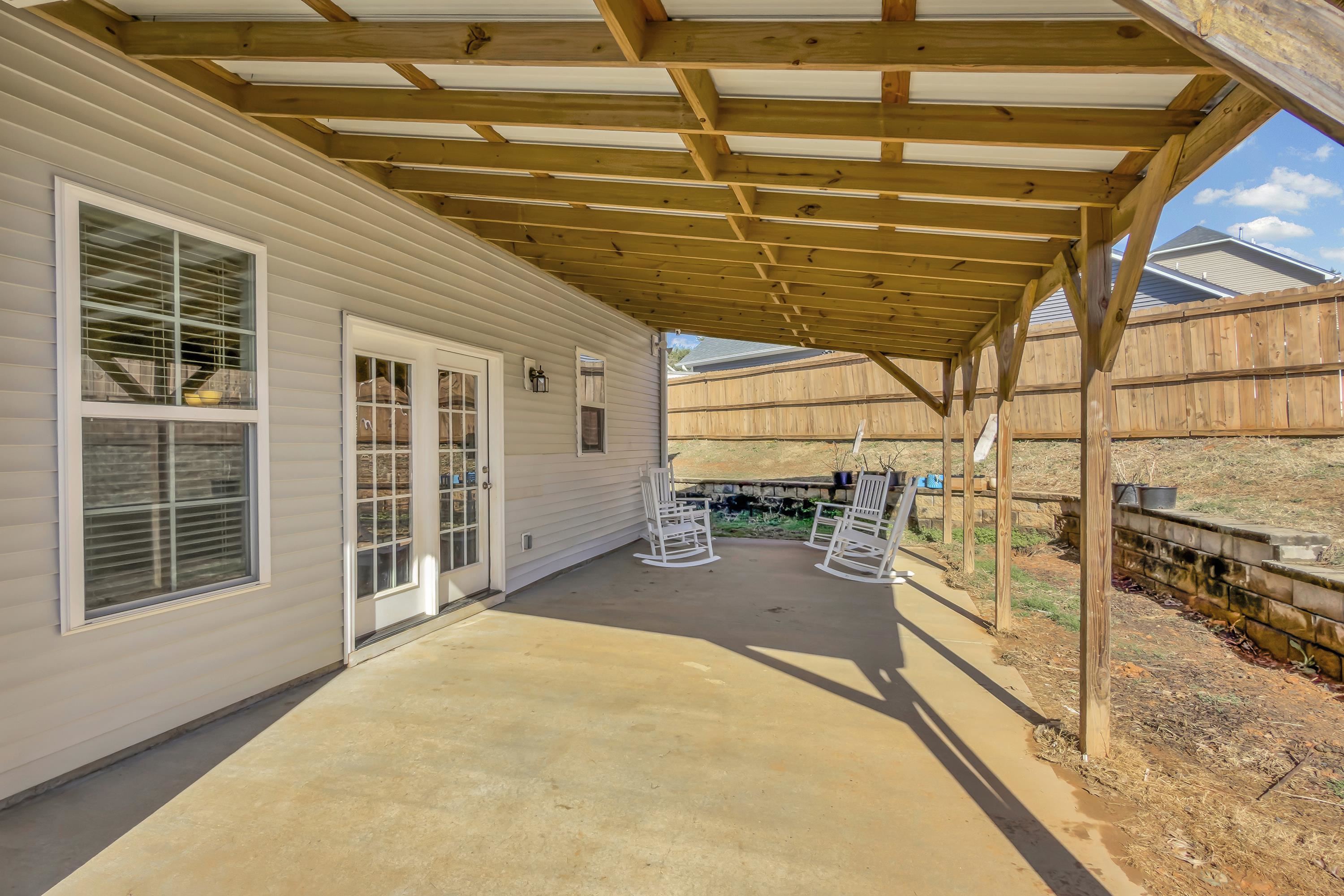 123 W Pyrenees Drive Property Photo 17