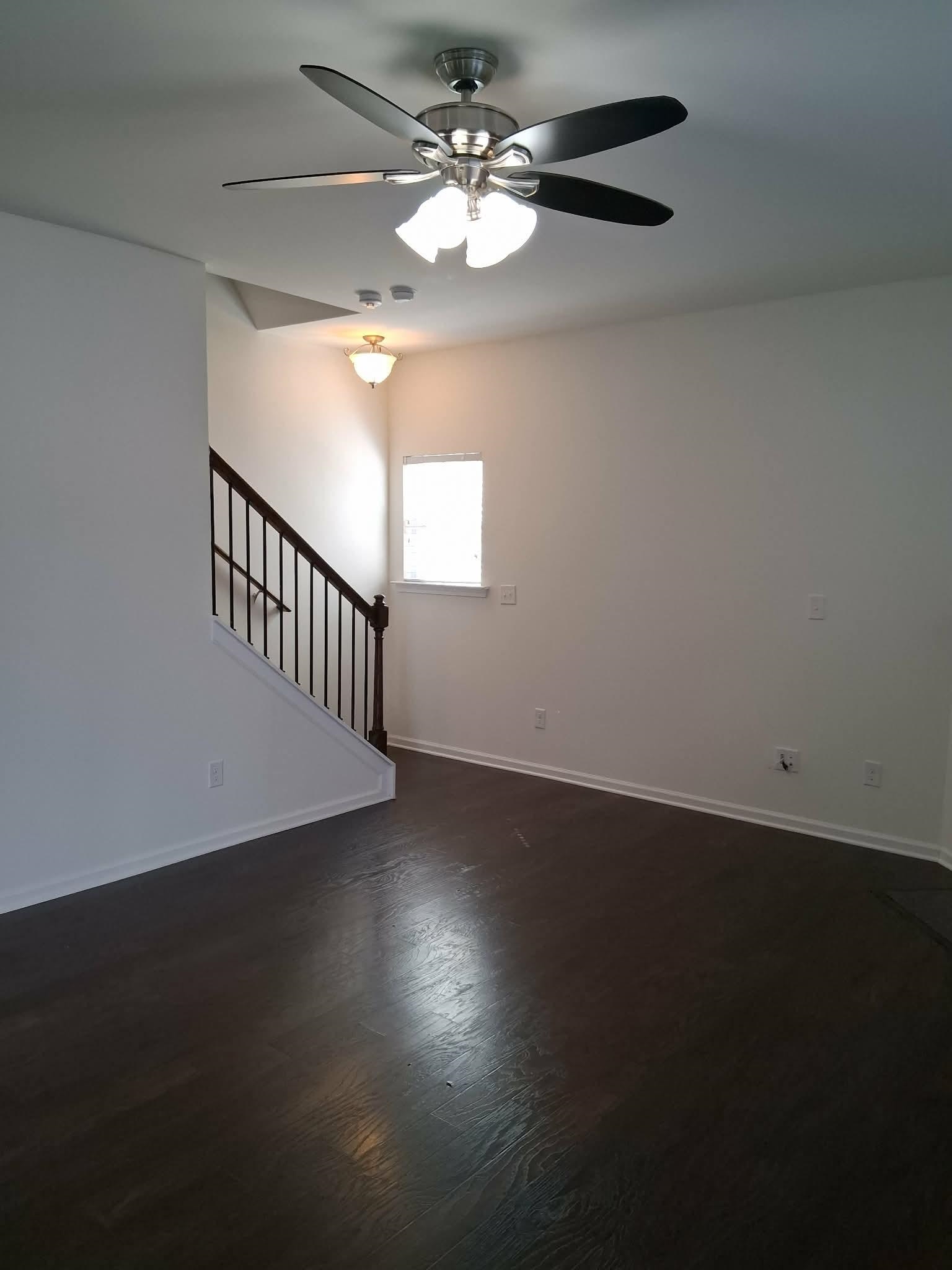 581 Friar Park Lane Property Photo 4