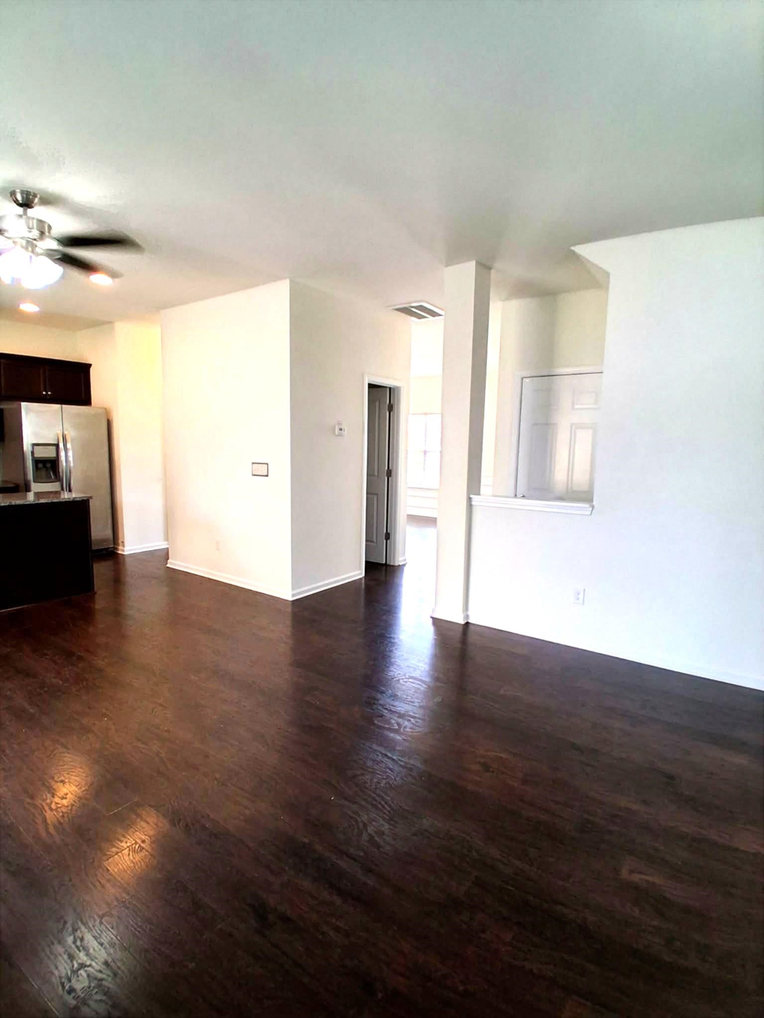 581 Friar Park Lane Property Photo 6