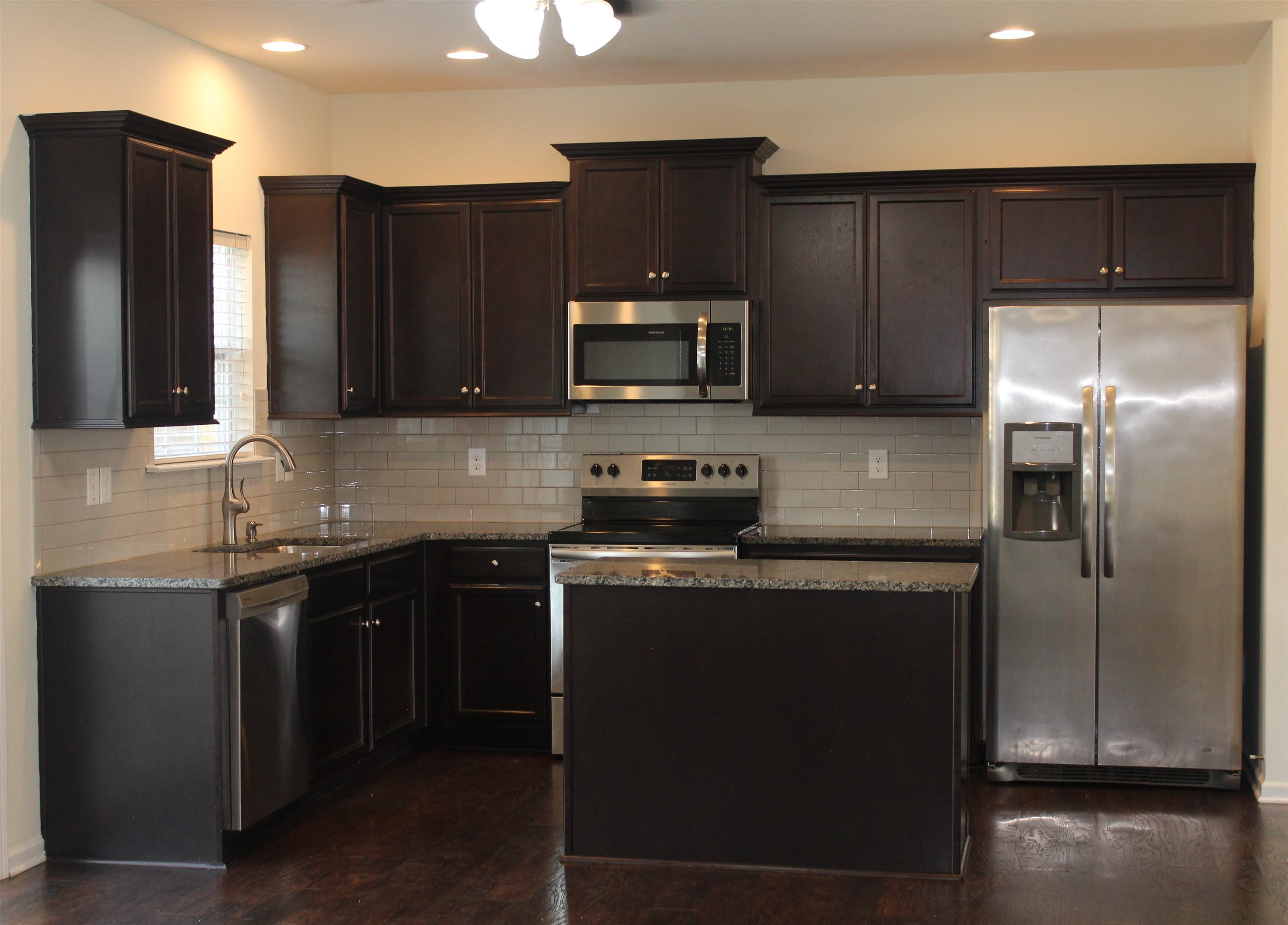 581 Friar Park Lane Property Photo 8