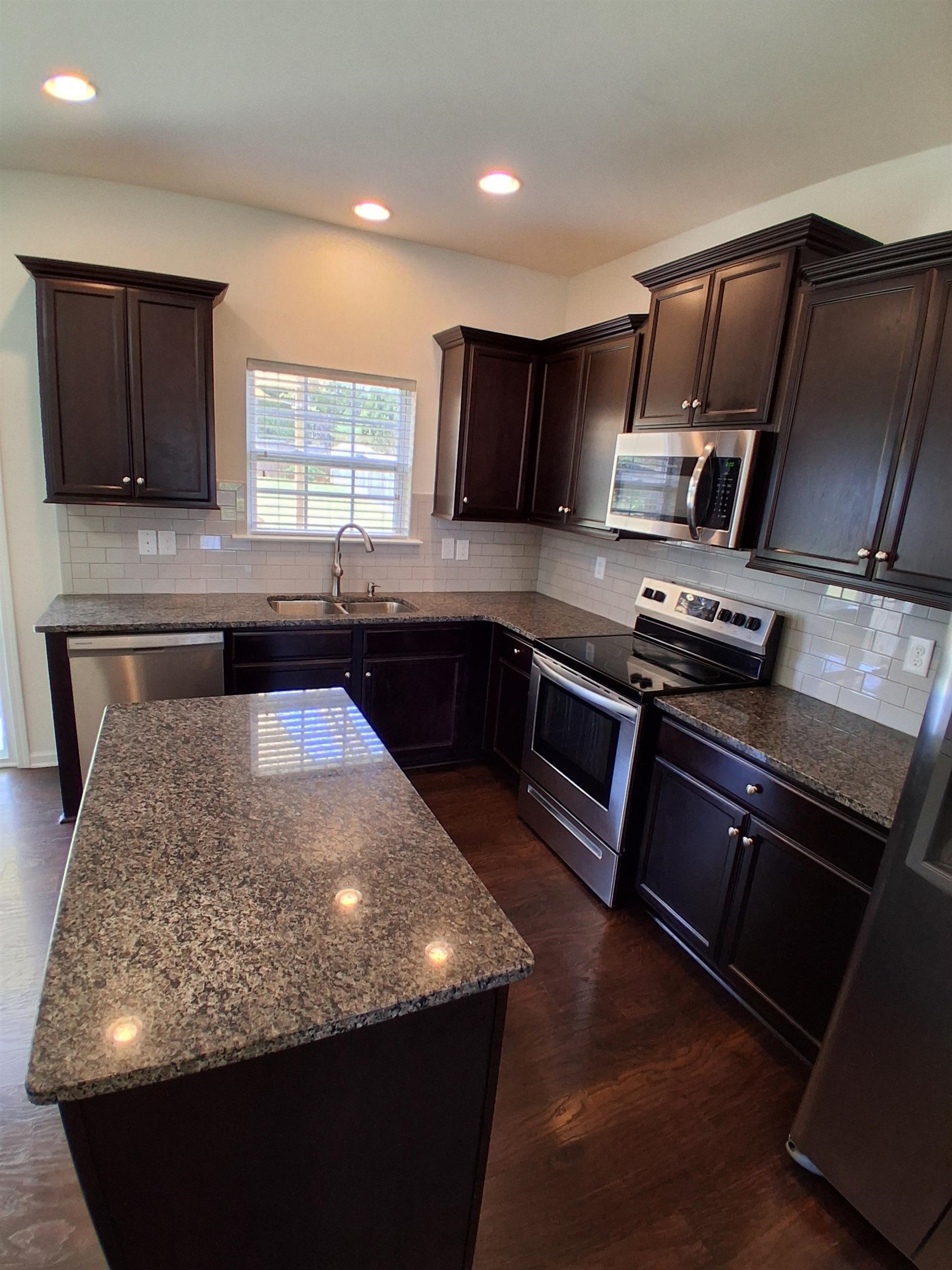 581 Friar Park Lane Property Photo 10