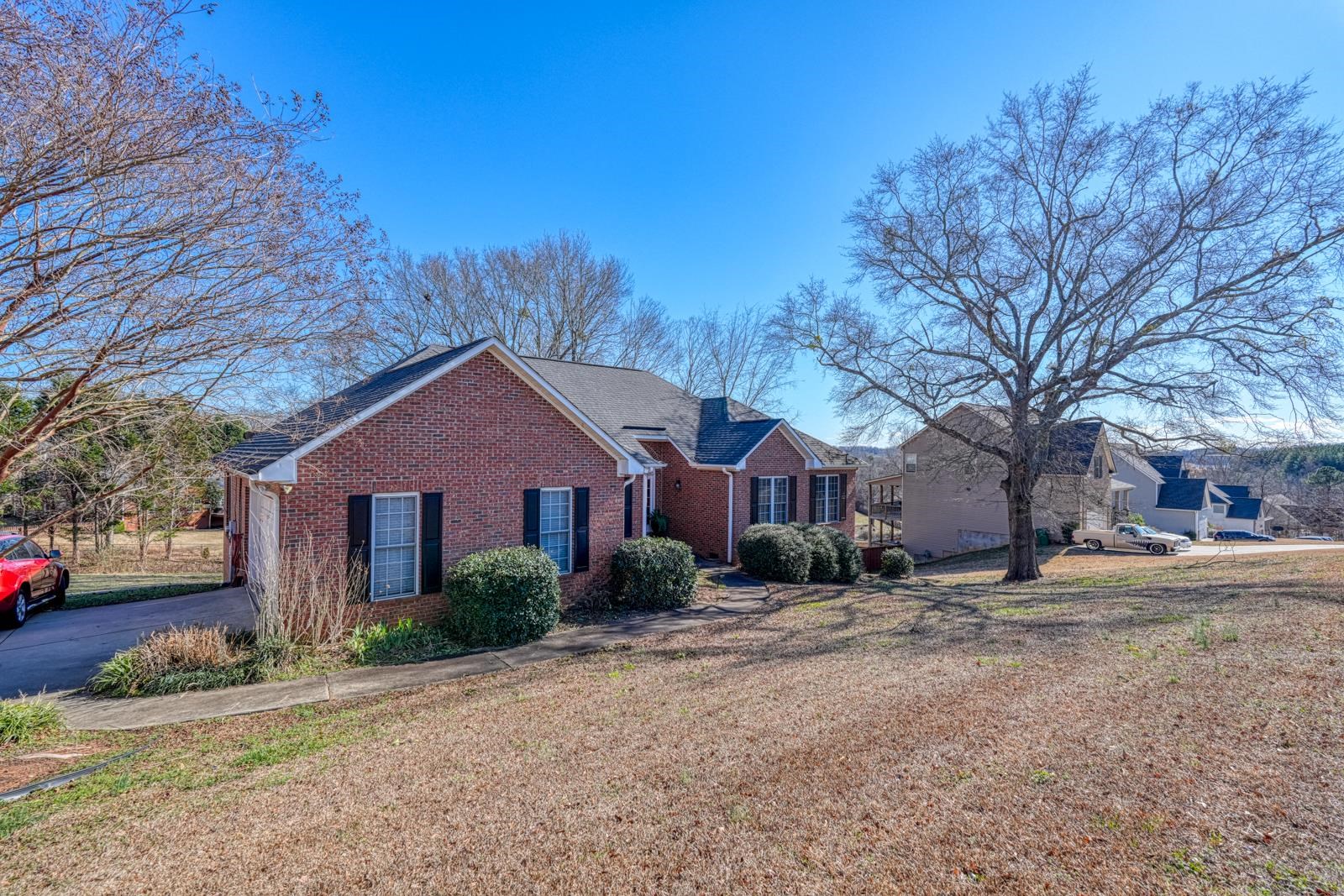 227 Saddlebrook Drive Property Photo 3