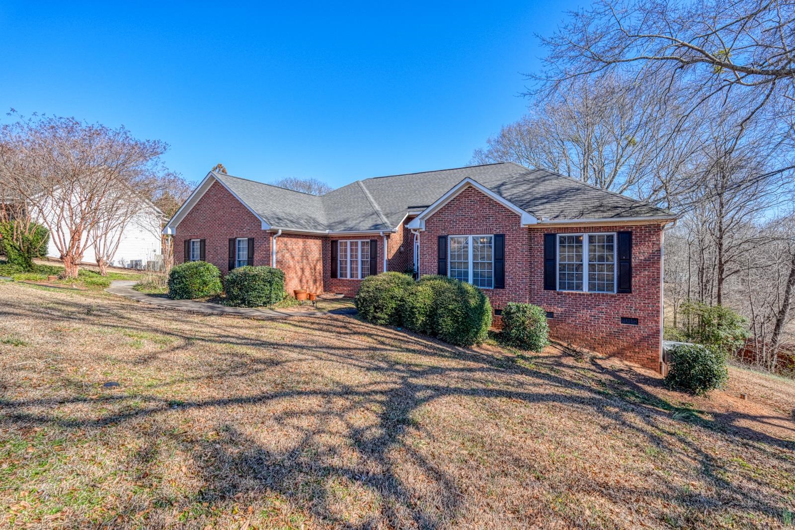 227 Saddlebrook Drive Property Photo 4