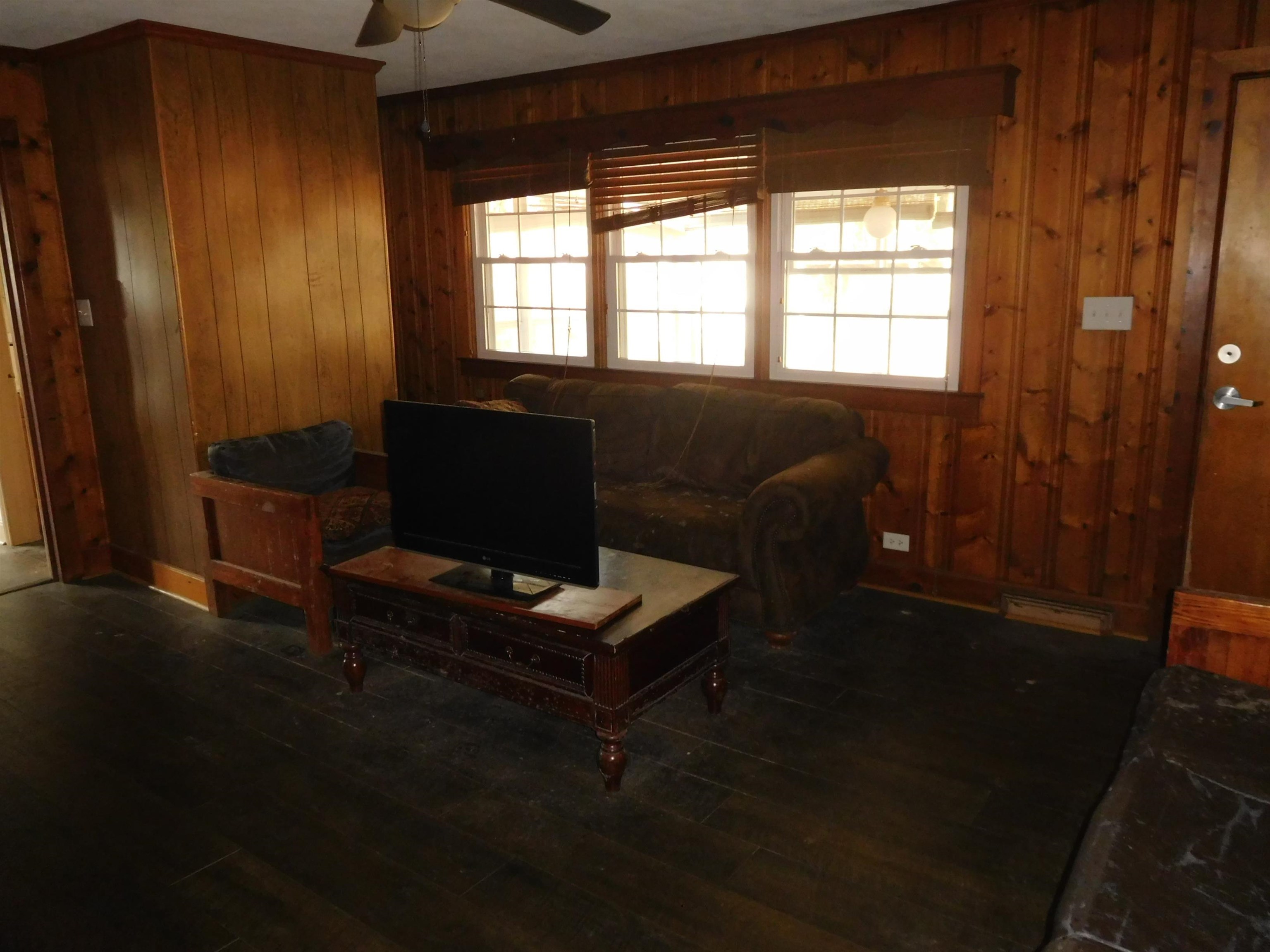 103 Lansdell Drive Drive Property Photo 8