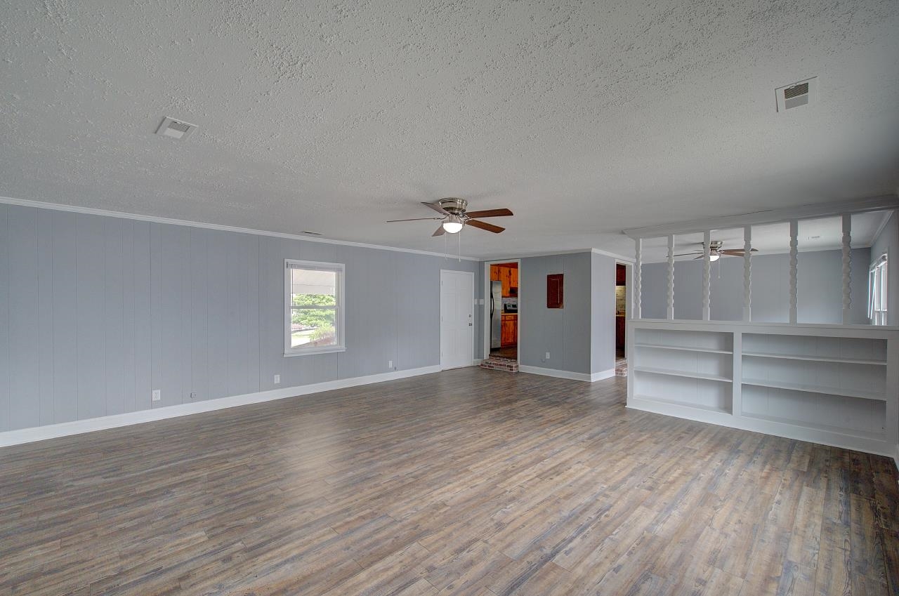 315 Ivydale Property Photo 11