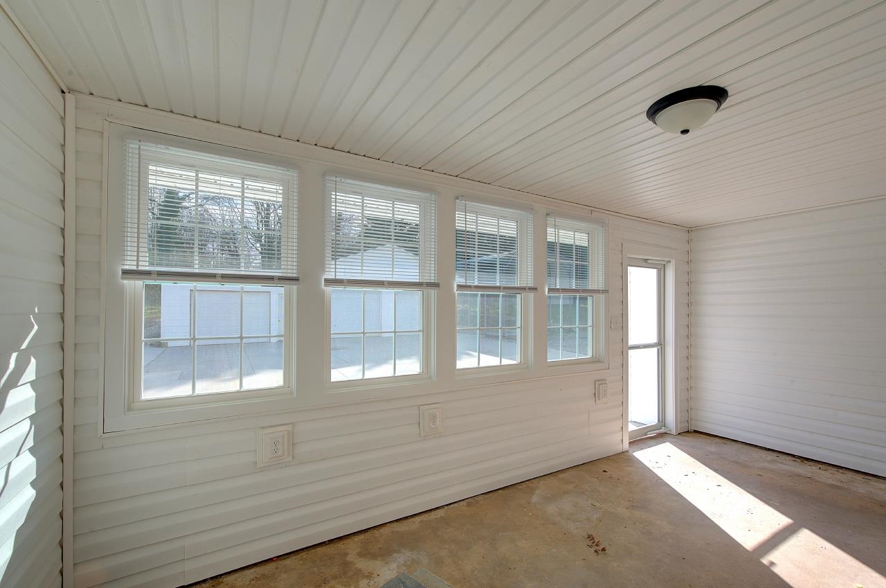 315 Ivydale Property Photo 33